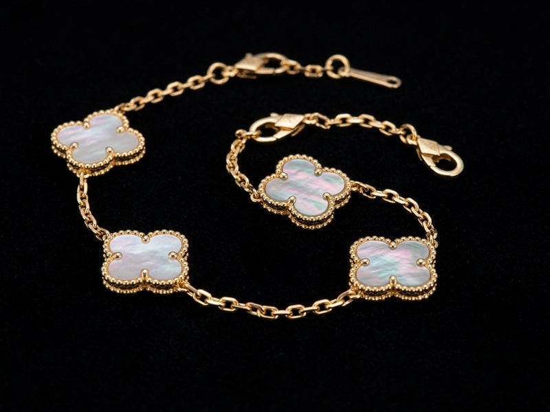 RELIC PETAL CHAIN