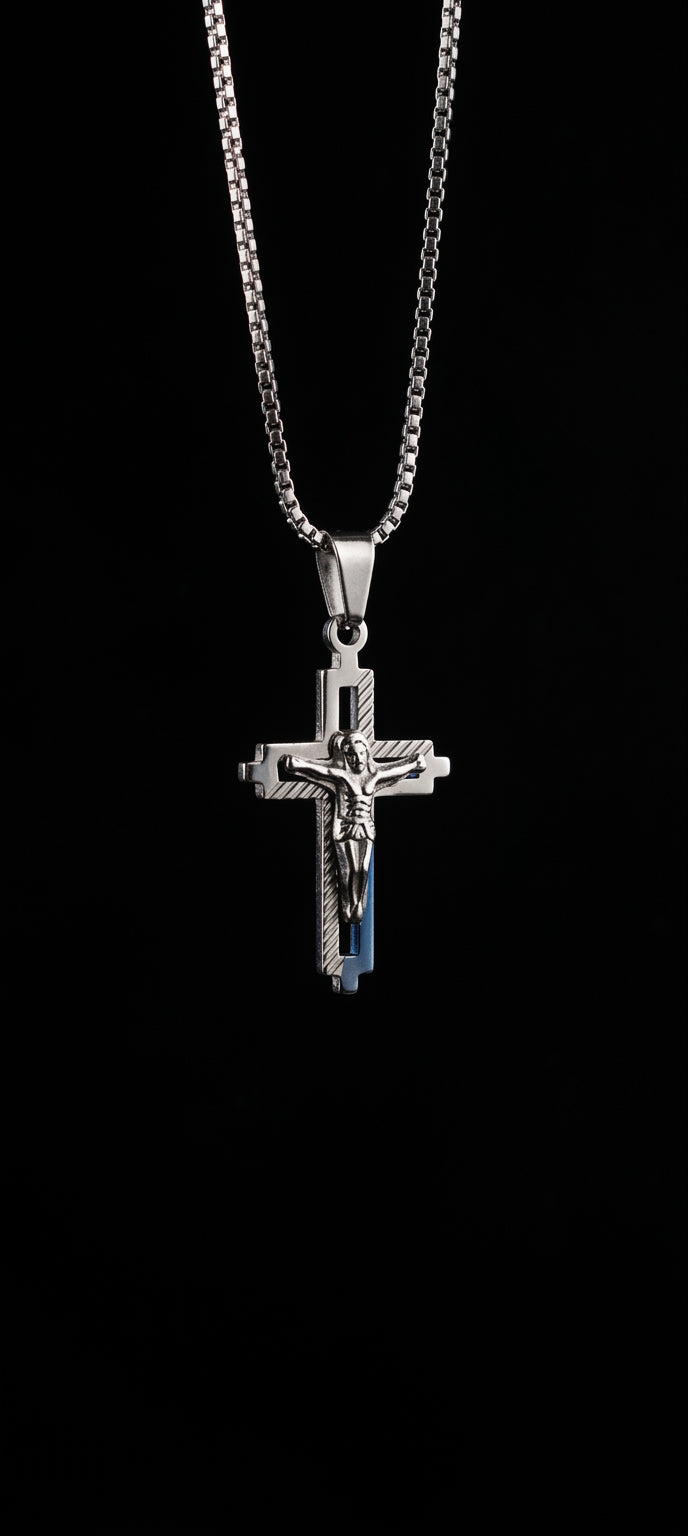 ETERNAL CRUCIFIX PENDANT