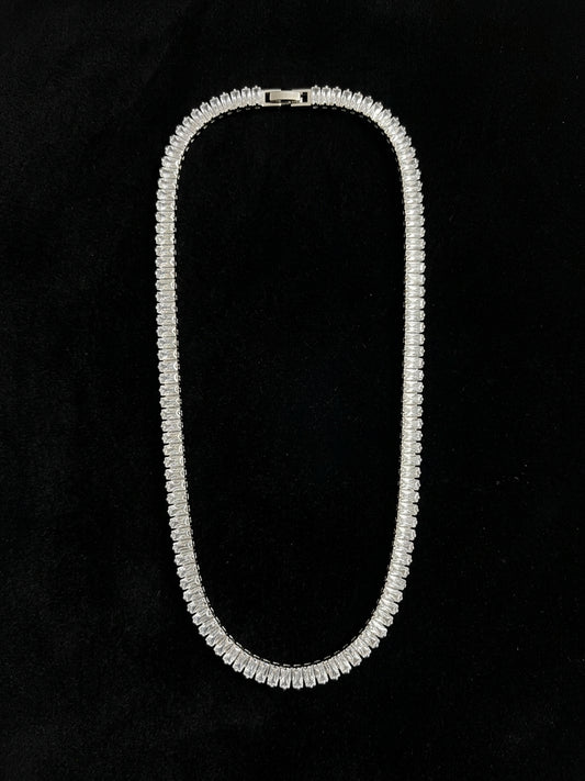 CATHEDRAL BAGUETTE CHAIN